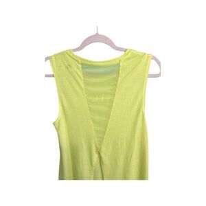 Xersion Green Workout Top Size M - EUC